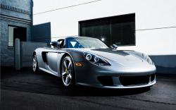 PORSCHE CARRERA GT silver