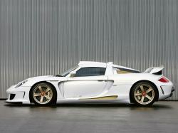 PORSCHE CARRERA GT white