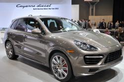 Porsche Cayenne by sainaniritu