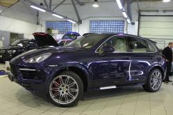 PORSCHE CAYENNE blue