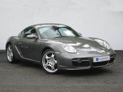 PORSCHE CAYMAN 2.7 green