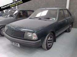 RENAULT 18 black