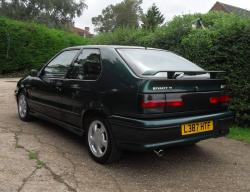 RENAULT 19 black