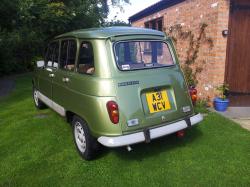 RENAULT 4 green