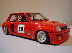 RENAULT 5 red