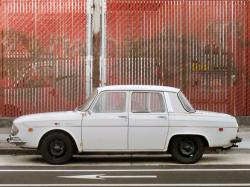 RENAULT 8 black