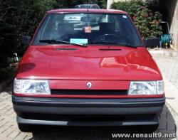 RENAULT 9 BROADWAY blue