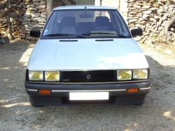 RENAULT 9 BROADWAY green