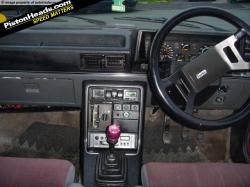 RENAULT 9 interior