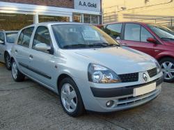 RENAULT CLIO silver