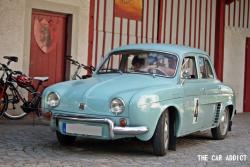 RENAULT DAUPHINE blue