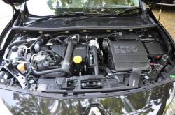 RENAULT FLUENCE engine