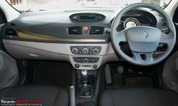 RENAULT FLUENCE interior