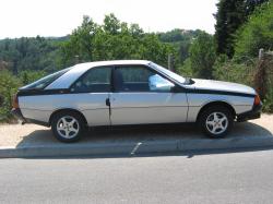 RENAULT FUEGO white