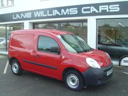 RENAULT KANGOO red