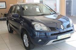 RENAULT KOLEOS 2.5 blue