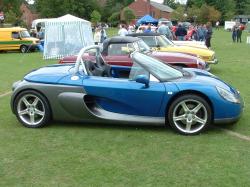 RENAULT SPIDER red