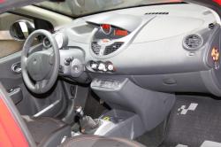 RENAULT TWINGO interior