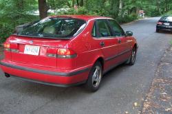 SAAB 9-3 red