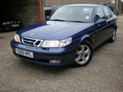 SAAB 9-5 blue