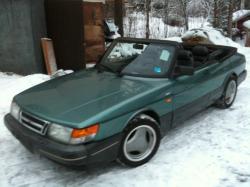 SAAB 900 -16 green