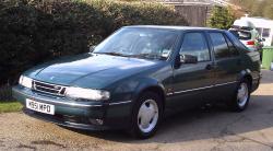 SAAB 9000 green