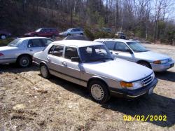 SAAB 900 silver