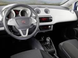 SEAT IBIZA ST interior