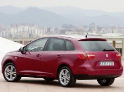 SEAT IBIZA ST red