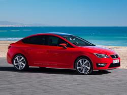 SEAT TOLEDO red