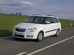 SKODA FABIA green