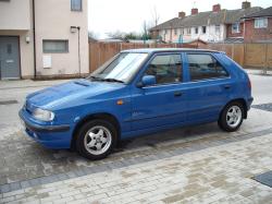 SKODA FELICIA blue