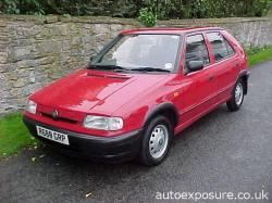 SKODA FELICIA red