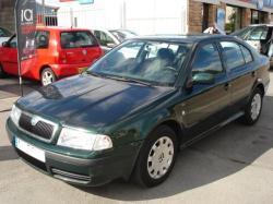 SKODA OCTAVIA green