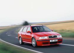 SKODA OCTAVIA red