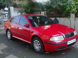 SKODA OCTAVIA red