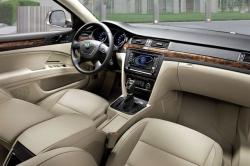 SKODA SUPERB interior