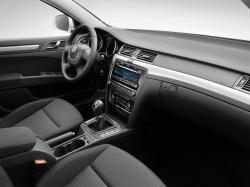 SKODA SUPERB interior