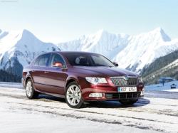 SKODA SUPERB red