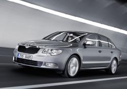 SKODA SUPERB silver