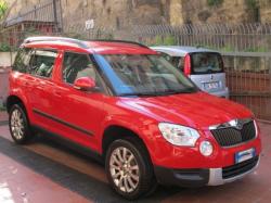 SKODA YETI red