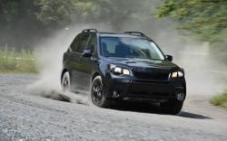 SUBARU FORESTER 2.0 black