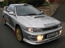 SUBARU IMPREZA 1.6 green