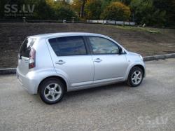 SUBARU JUSTY silver