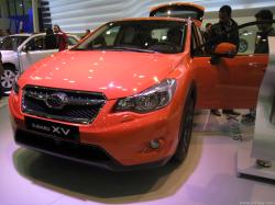 SUBARU XV red