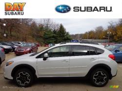 SUBARU XV white