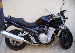 SUZUKI BANDIT black