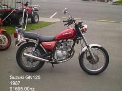 SUZUKI GN 125 green