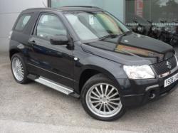 SUZUKI GRAND VITARA 1.6 black