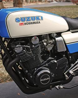 SUZUKI GS 1000 black